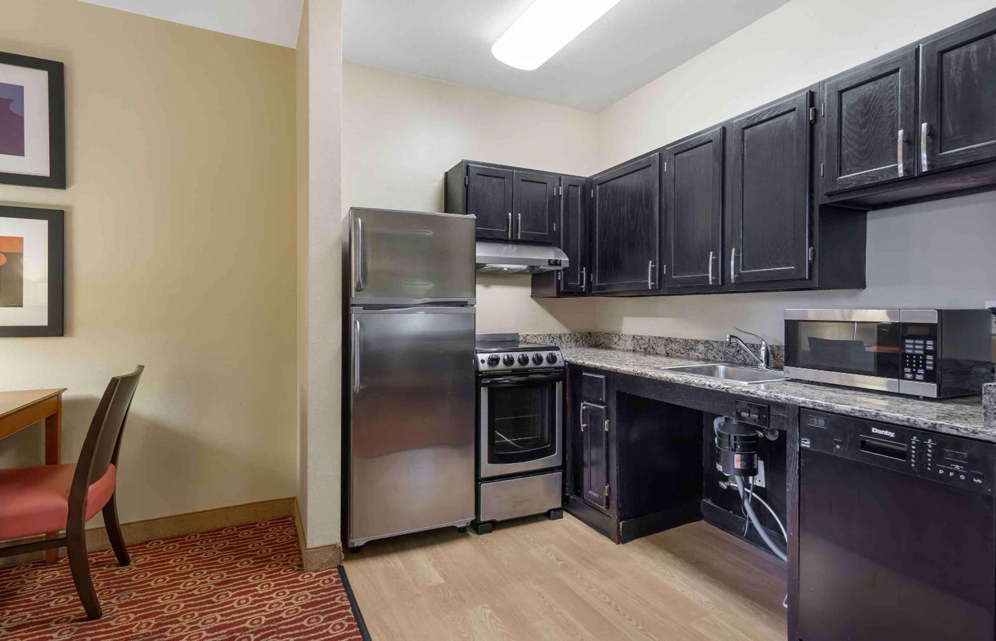 Extended Stay America Suites - Chantilly - Dulles Экстерьер фото