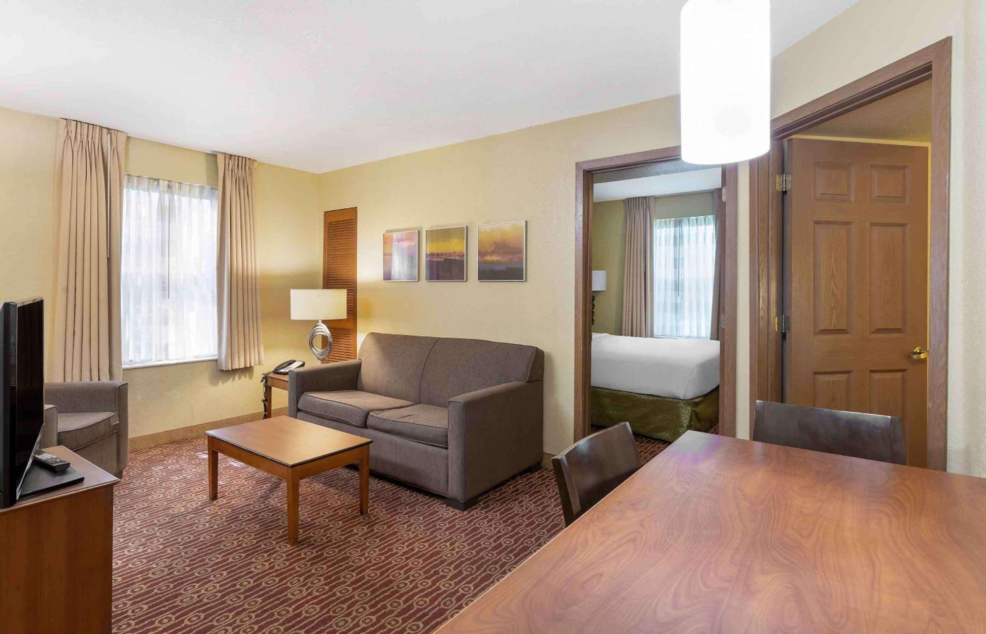Extended Stay America Suites - Chantilly - Dulles Экстерьер фото