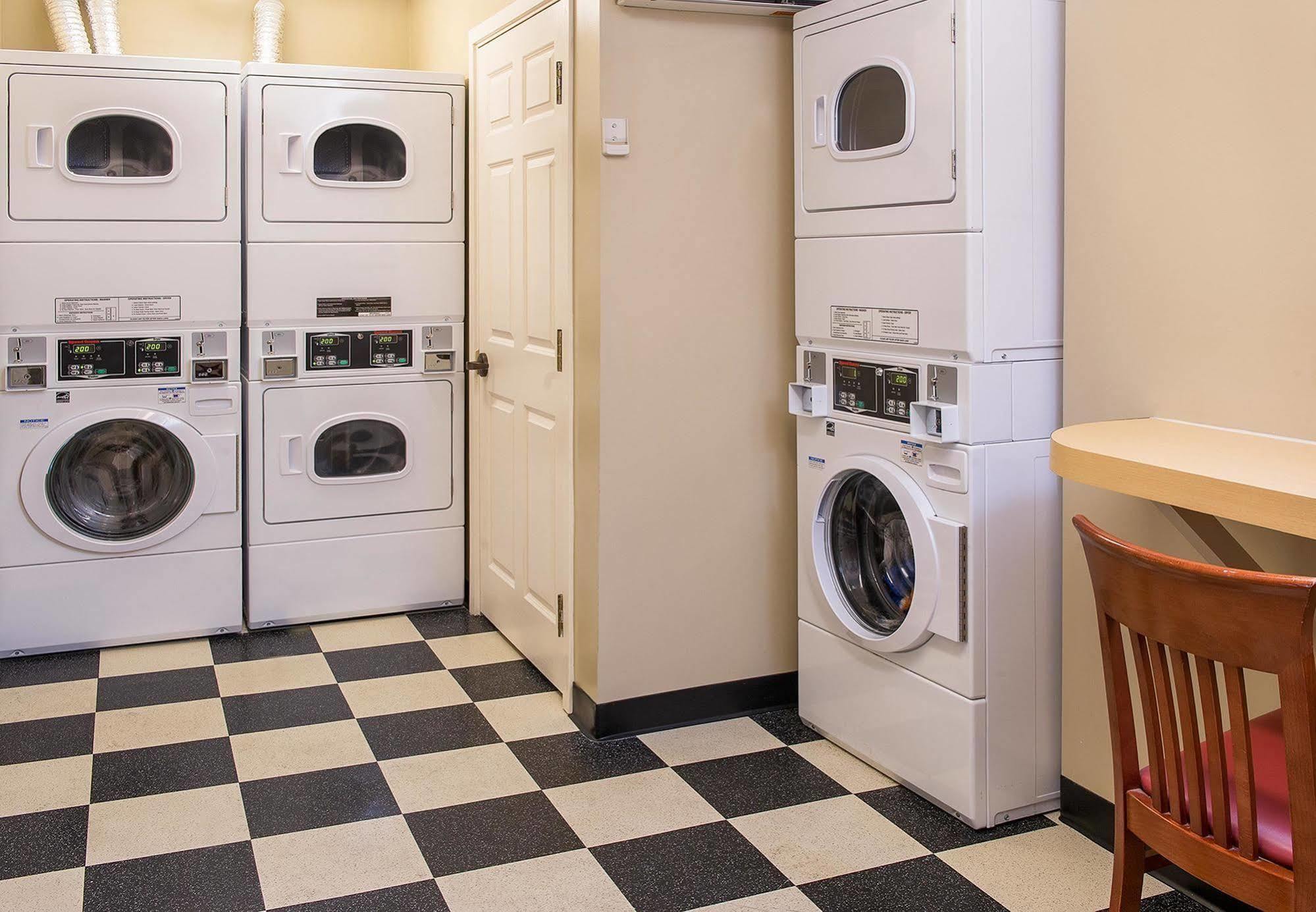 Extended Stay America Suites - Chantilly - Dulles Экстерьер фото